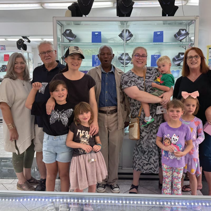 Home 13 When it comes to things to do in Africa, no visit is complete without exploring Africa’s largest gemstone showroom at Gecko Jewellers. More than just a shop, our showroom is a world-class attraction that blends luxury, education, and adventure — all in one destination.