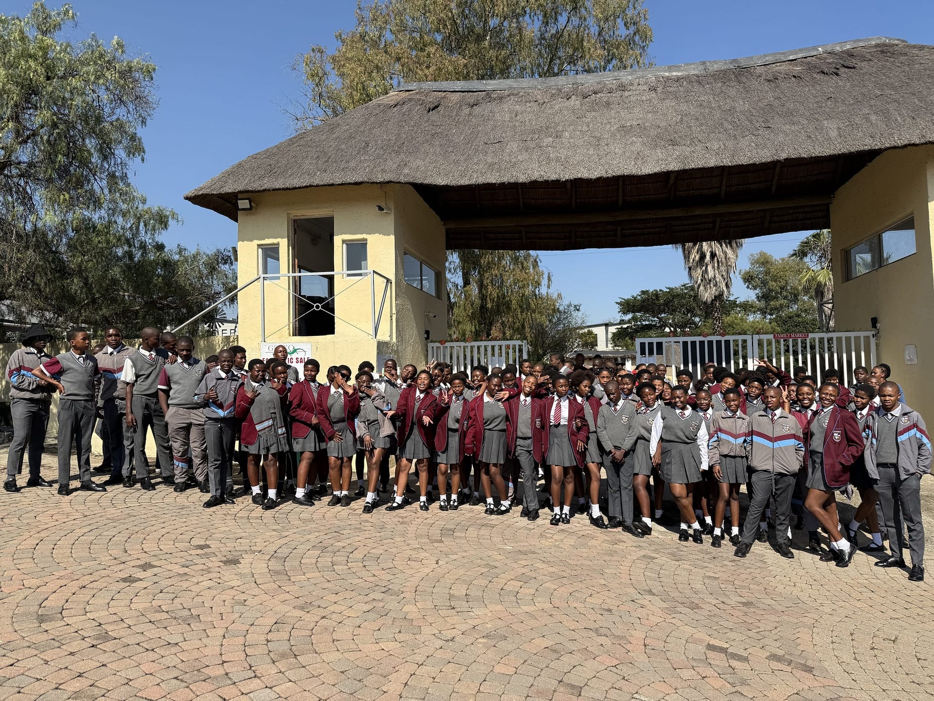 Home 4 School group visiting Gecko Jewellers and Mapatiza Mine